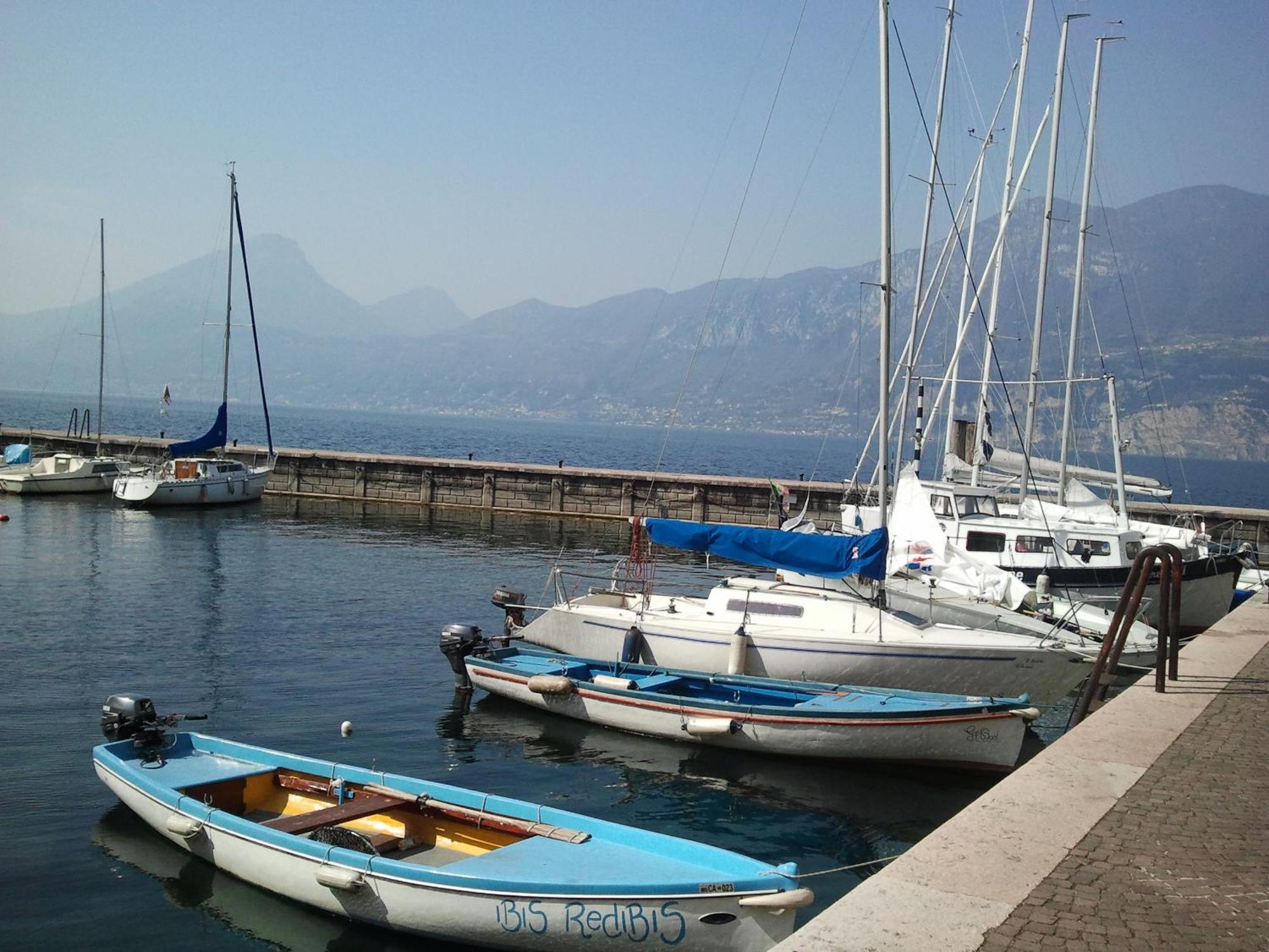 Hotel Danieli La Castellana Lago Di Garda Brenzone sul Garda Exterior photo